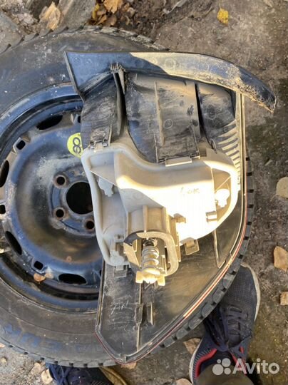 Фонарь задний левый, правый volkswagen polo 5