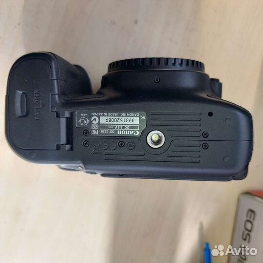 Зеркальный фотоаппарат canon 60d