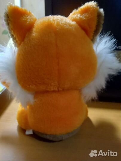 Собака с подарком