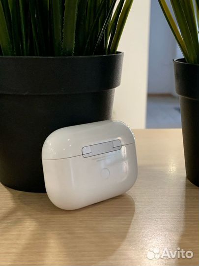 Apple AirPods Pro - White