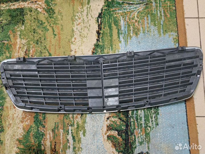 Решетка радиатора Мерседес e220