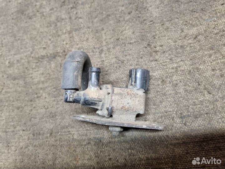 Вакуумный клапан Mitsubishi Lancer 9