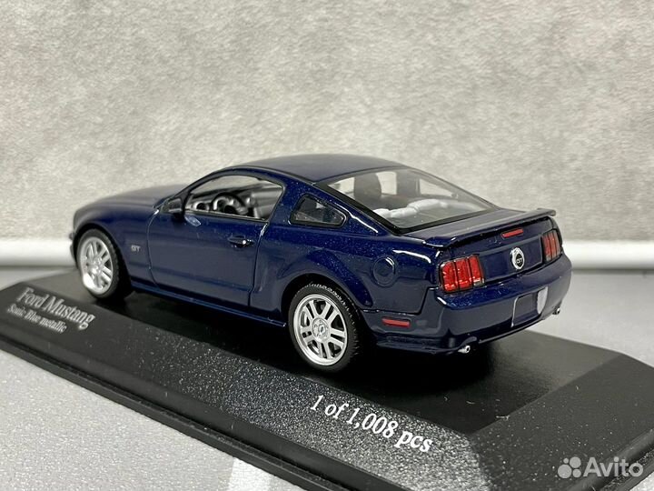 Модель Ford Mustang Minichamps 1:43