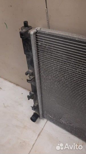 Радиатор системы охлаждения Kia Optima