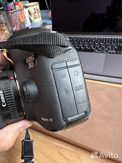 Зеркальный фотоаппарат canon 5D mark iii