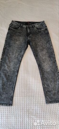 Джинсы мужские