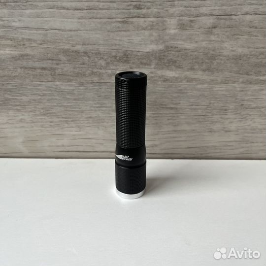 Фонарик ручной 