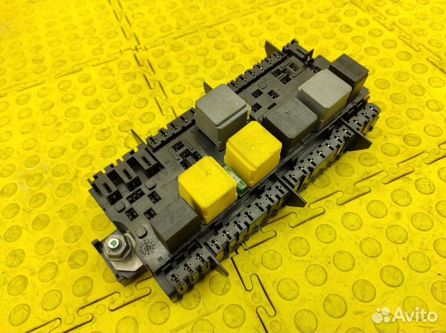 Блок предохранителей Mercedes-Benz W246 M270.910