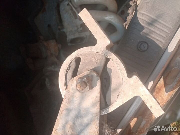 Подушка двигателя Nissan Almera N16