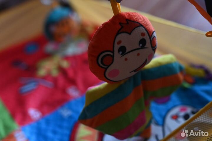 Развивающий коврик жирафики цирк