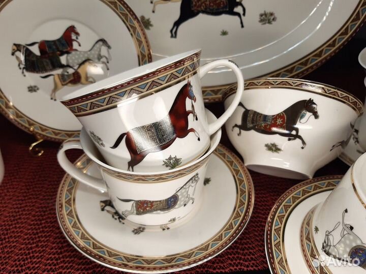 Фарфоровая посуда дизайна Лошадь Lefard