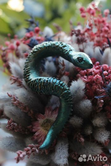 Фигурка змейка ручной работы