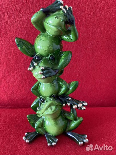 Фигурка Лягушки 14 см