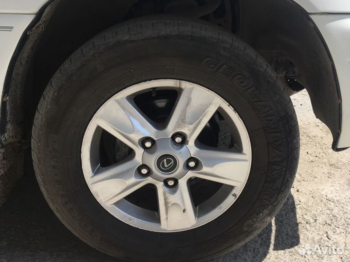 R18 Yokohama Geolandar H/T G056 285/60, PCD 5x150 DIA 110