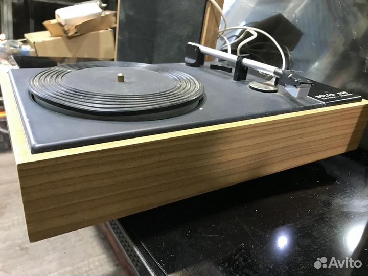Проигрыватель ziphona solid 523/1