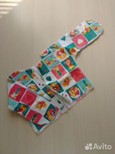 Распашонки и чепчики новые