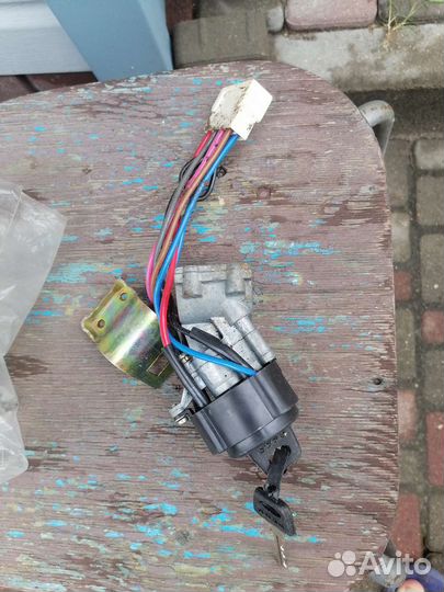 Замок зажигания, брызговики пластик