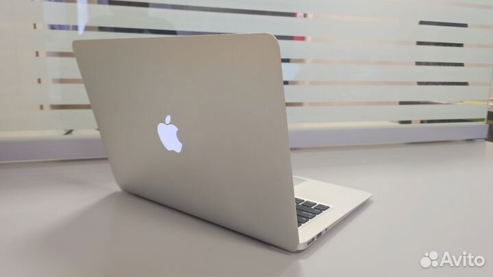 Apple macbook air 13, 1466