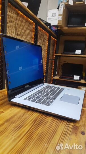 Ноутбук Lenovo Core i5-8250u MX130 2Gb металл