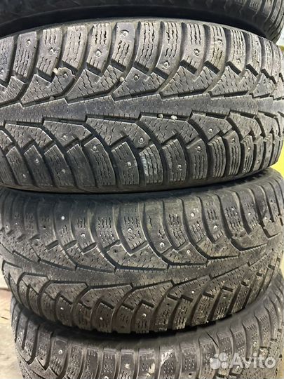 Nokian Tyres Hakkapeliitta 5 215/55 R17 98T