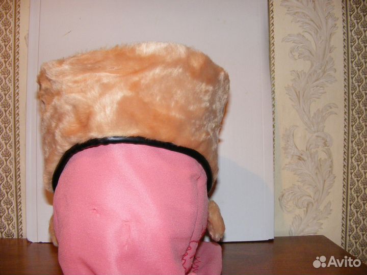 Новая женская бежевая зимняя шапка размер 56