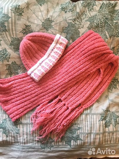 Шапка на девочку детская подростковая б/у