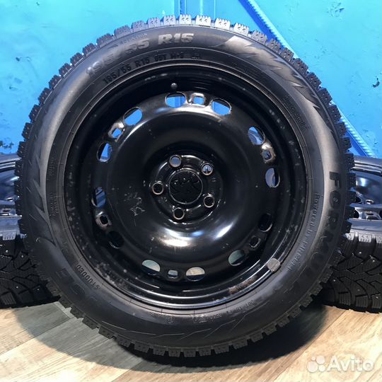 Колеса Volkswagen Polo Sedan зимние шипы Pirelli