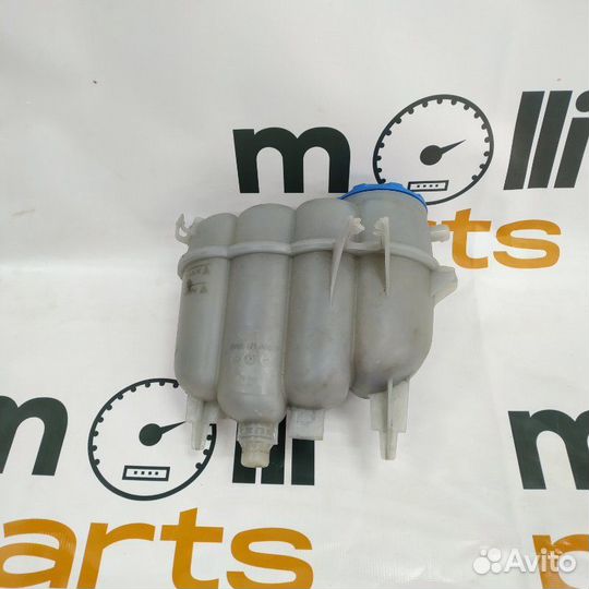 Бачок расширительный Audi A5 8W 2018