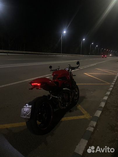 Ducati monster 1200s