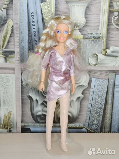 Jem and the Holograms, 1985