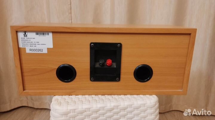 Центральная колонка sven HP-740C