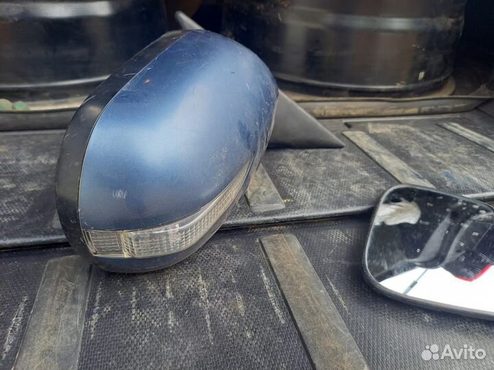 Зераало правое Subaru Outback B13 2008 год