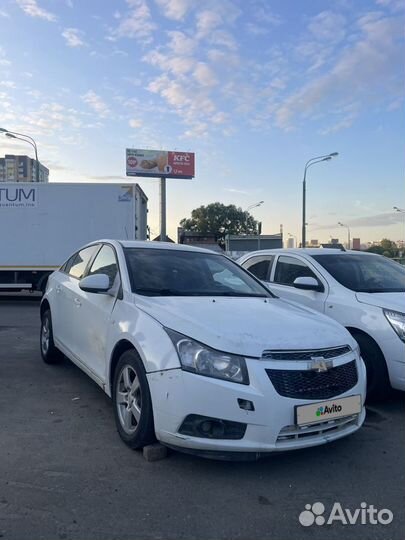 Chevrolet Cruze 1.6 AT, 2011, 300 000 км