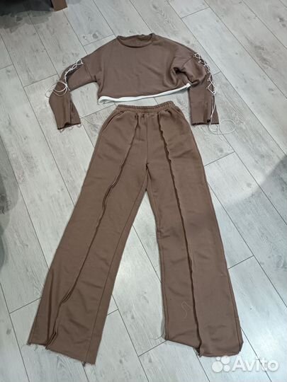 Костюмчики разные