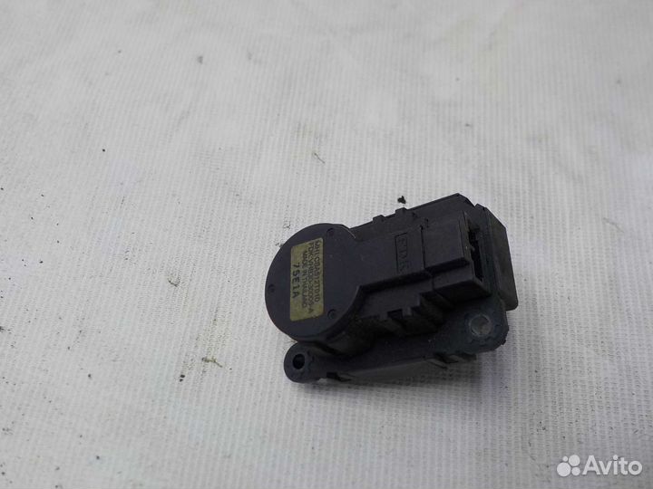 Моторчик заслонки печки mitsubishi lancer 10