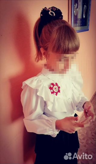 Блузка белая