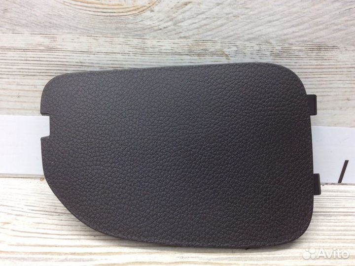 Накладка (кузов внутри) правая Hyundai Santa Fe DM