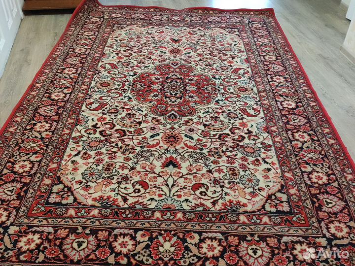 Ковер бу шерстяной