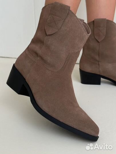 Казаки натуральная кожа