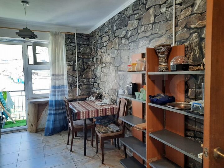 2-к. квартира, 55 м², 5/9 эт.