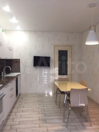 2-к. квартира, 72 м², 5/5 эт.