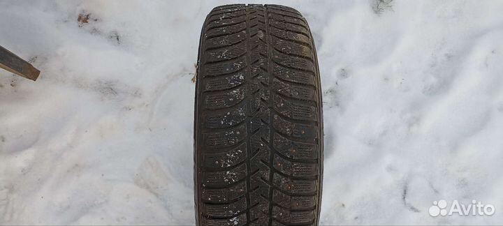 Bridgestone Ice Cruiser 5000 205/55 R16 91T