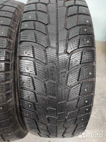 Michelin Latitude X-Ice 235/60 R17 102T