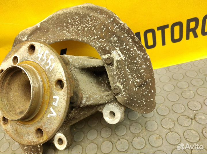 Кулак поворотный передний левый Bmw 116I F20