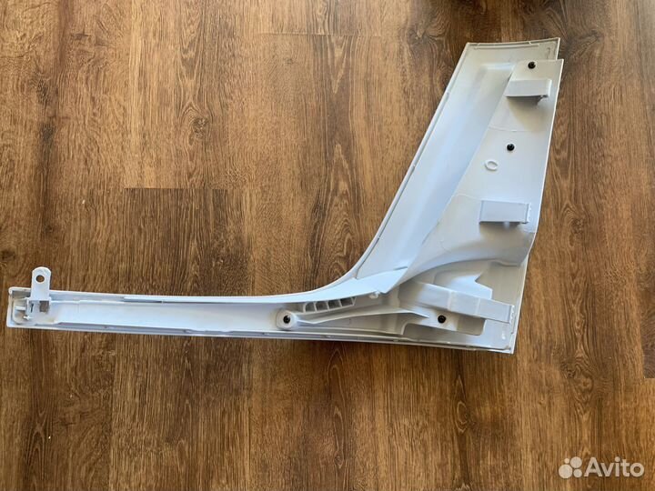 Ресничка правая mercedes Actros mp4 mp5 18100748