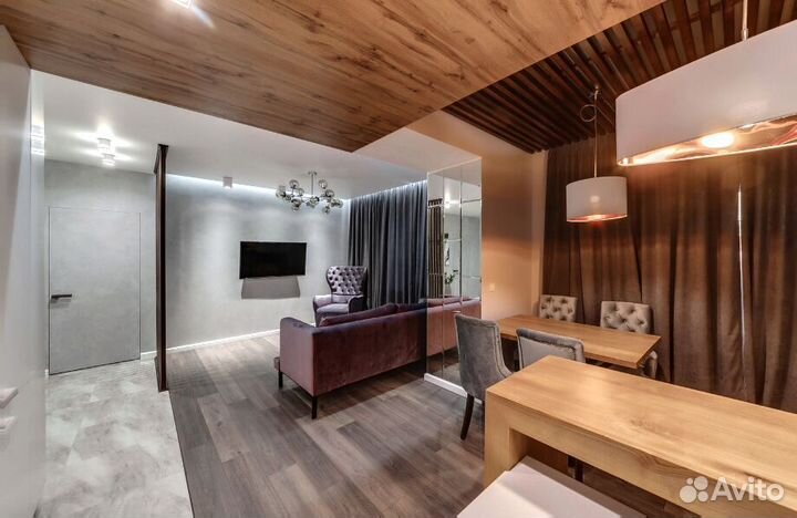 Деревянный потолок из массива дерева