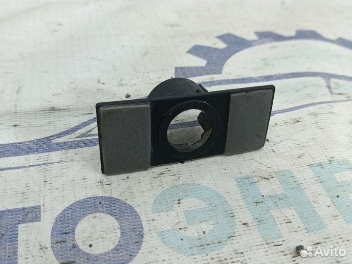 Кронштейн датчика парковки Haval F7 1.5 GW4B15