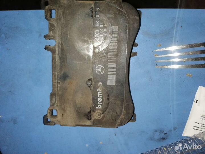 Продаю тормозные колодки на w222 Mercedes