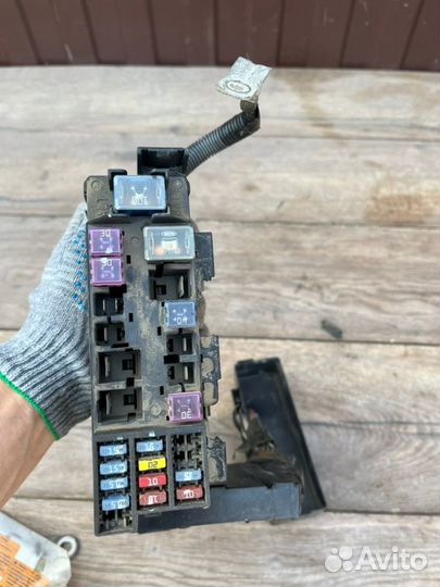 Блок предохранителей Nissan Almera N16 1.5 2004