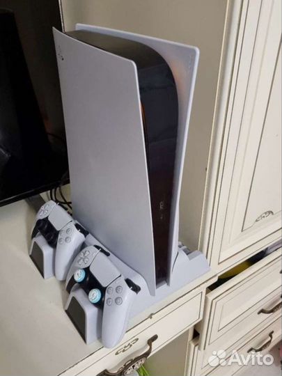 3 в 1 подставка, охлаждение и зарядка